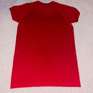 lululemon tee shirt